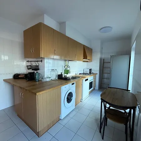 John Shelter Appartement *
